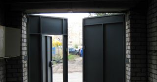 Купить гаражные ворота распашные Тара, цена от 3850 руб.