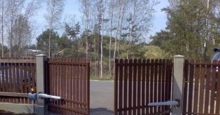 Купить распашные ворота из штакетника Тара, цена от 2721 руб.